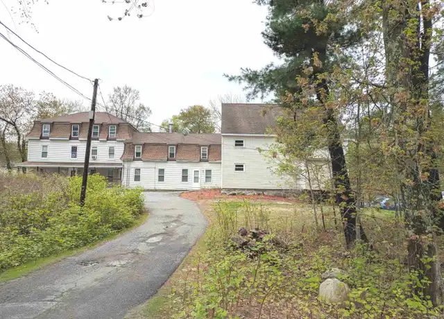Property at 3 S Shore Rd Unit 9, Salem, NH, 03079, 2 beds, 1 bath, [object Object]