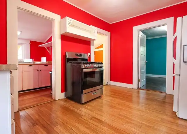 Property at 5114 SE 58th Ave, Portland, OR, 97206, 2 beds, 1 bath, [object Object]