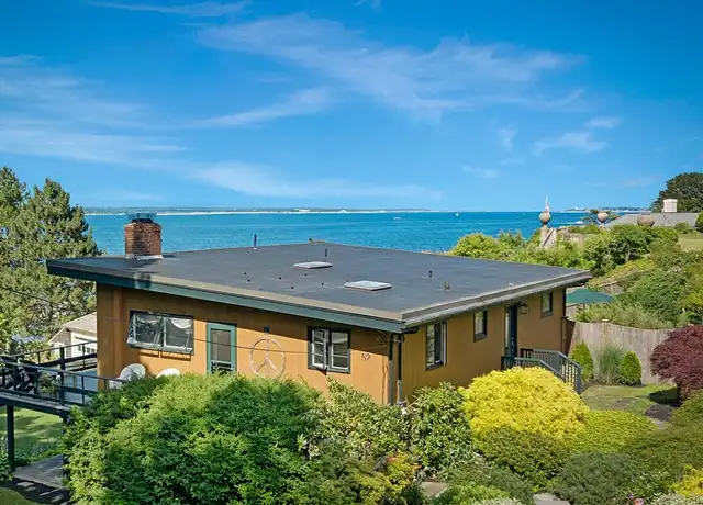 Property at 52 Cloutmans Ln, Marblehead, MA, 01945, 4 beds, 2.5 baths, [object Object]