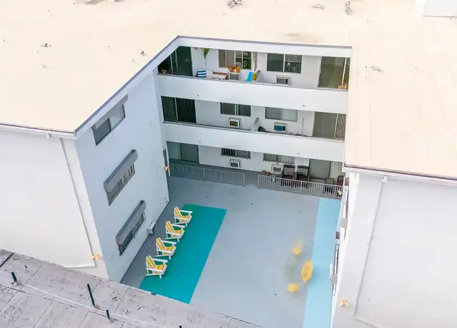 Property at Vantage Point Apartments West - 1012 3rd St, Santa Monica, CA, 90403, 2 beds, 2 baths, [object Object]