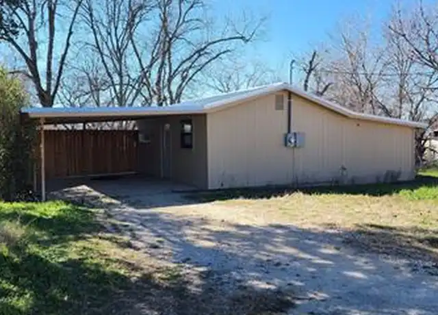 Property at 202 W Martin Ave, Comanche, TX, 76442, 1 bed, 1 bath, [object Object]