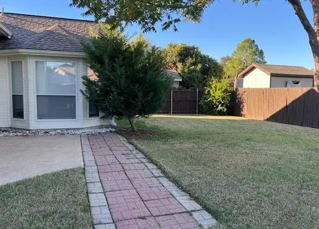 Property at 5673 Rockport Ln, Haltom City, TX, 76137, 4 beds, 2 baths, [object Object]