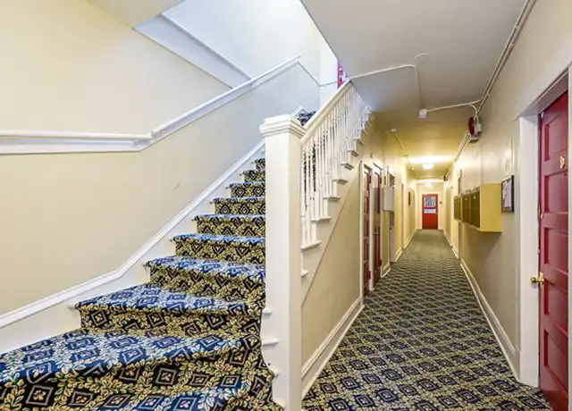 Property at Abbey Park Apartments in Vibrant Eastlake - 1917 Eastlake Ave E, Seattle, WA, 98102, 0 beds, 1 bath, [object Object]