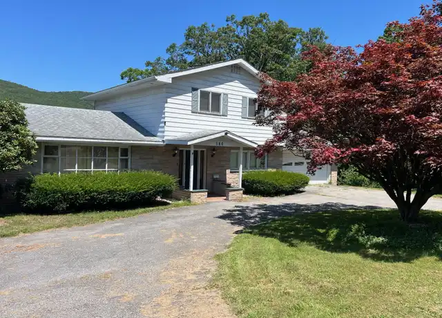 Property at 580 E Catawissa St, Nesquehoning, PA, 18240, 3 beds, 2 baths, [object Object]