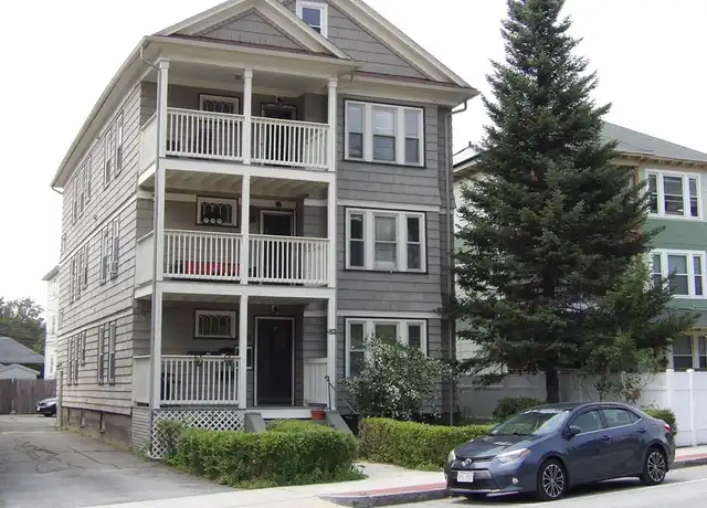 Property at 412 Grafton St Unit 3, Worcester, MA, 01604, 3 beds, 1 bath, [object Object]