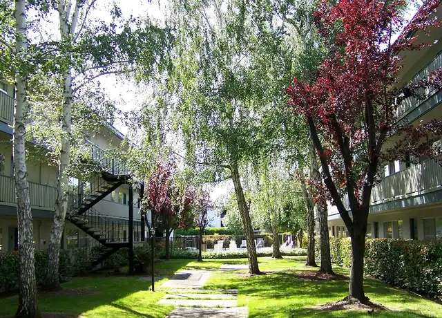 Property at Del Medio Garden Apartments - 250 Del Medio Ave, Mountain View, CA, 94040, 1-2 bed, 1 bath, [object Object]