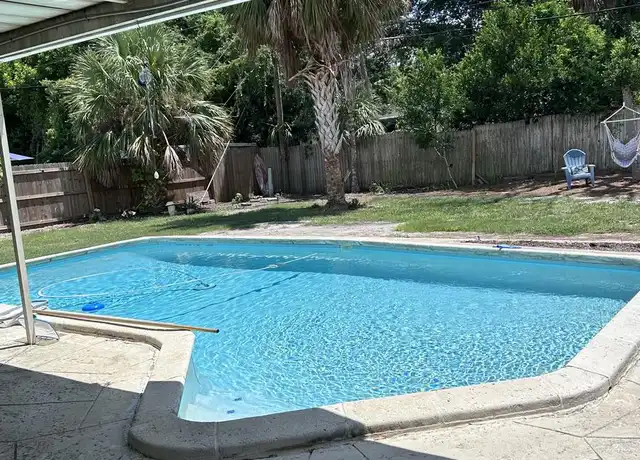 Property at 828 68th Ave S, Saint Petersburg, FL, 33705, 3 beds, 2 baths, [object Object]
