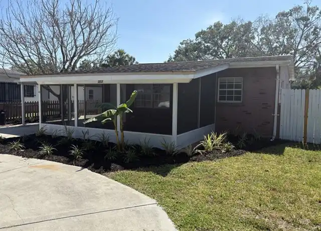 Property at 322 Banana St, Tarpon Springs, FL, 34689, 2 beds, 1 bath, [object Object]