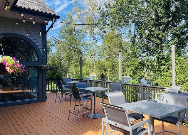 Photo of 5033 Foothills Rd, Lake Oswego, OR 97034