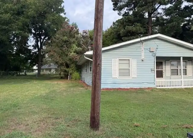Property at 1025 17th St NE, Paris, TX, 75460, 2 beds, 1 bath, [object Object]