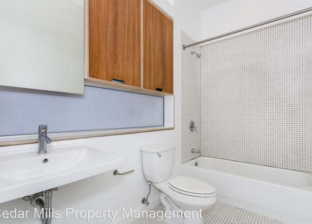Photo of 430 S Commerce St, Wichita, KS 67202