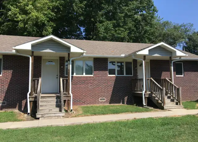 Property at 406 E Adams St Apt A, Pittsburg, KS, 66762, 2 beds, 1 bath, [object Object]