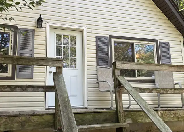 Property at 1360 Clover Rd, Long Pond, PA, 18334, 2 beds, 1 bath, [object Object]