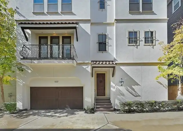 Property at 1137 W 15th 1/2 St, Houston, TX, 77008, 4 beds, 4 baths, [object Object]