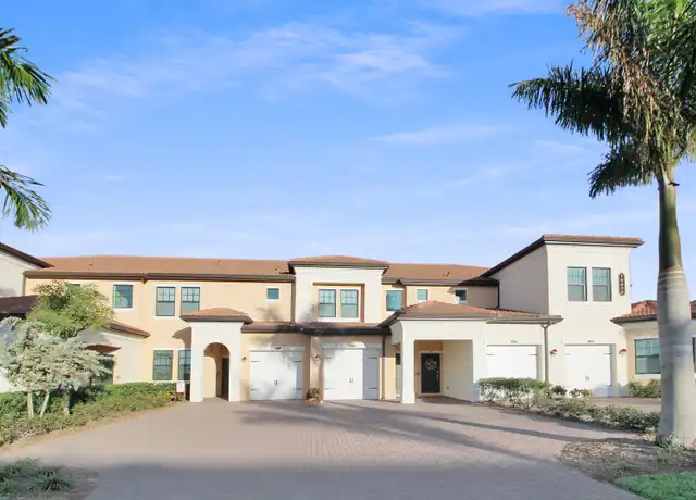 Property at 10059 Crooked Creek Dr #202, Venice, FL, 34293, 3 beds, 2 baths, [object Object]