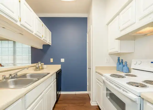 Property at 11166 Jollyville Rd Unit 600, Austin, TX, 78759, 2 beds, 1 bath, [object Object]