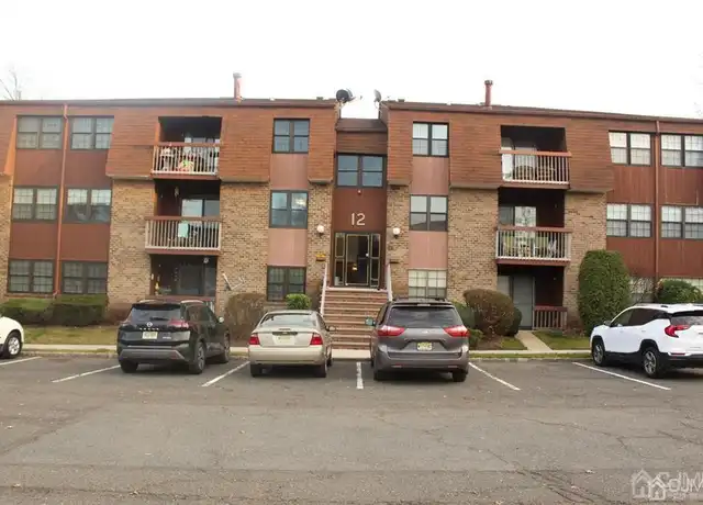 Property at 139 Overlook Ct, Woodbridge Township, NJ, 07095, 2 beds, 2 baths, [object Object]