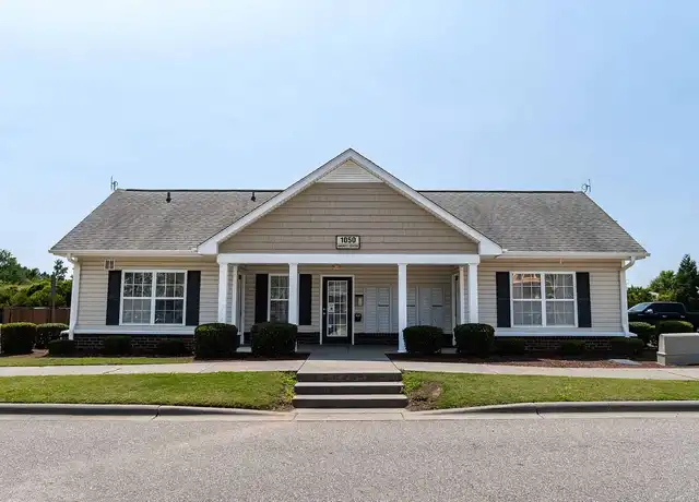 Property at Carriage Hills Apartments - 1050 Linkhaw Rd, Lumberton, NC, 28358, 2 beds, 1 bath, [object Object]