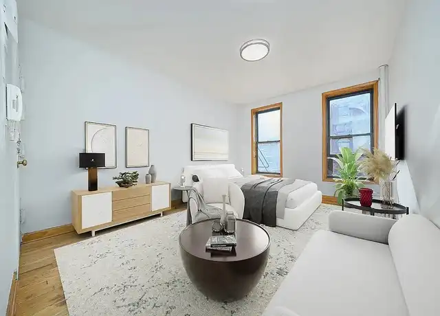 Property at 331 W 43rd St Unit 4B, New York, NY, 10036, 0 beds, 1 bath, [object Object]
