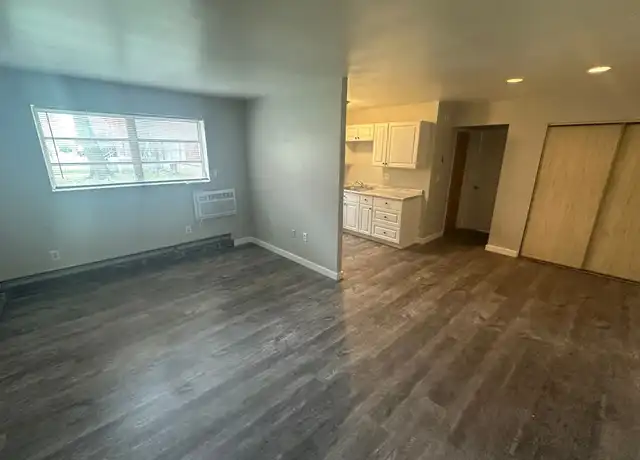 Property at 2700 Harrison Ave Unit B1, Cincinnati, OH, 45211, 1 bed, 1 bath, [object Object]