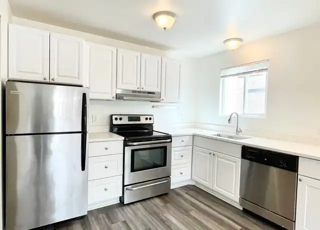 Property at 5630 California Ave SW Unit 21, Seattle, WA, 98136, 1 bed, 1 bath, [object Object]