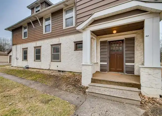 Property at 1083 Chatsworth St N, Saint Paul, MN, 55103, 2 beds, 1 bath, [object Object]