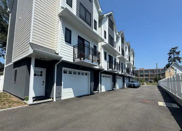 Property at 239 Henry St Unit 5, Stamford, CT, 06902, 3 beds, 3.5 baths, [object Object]