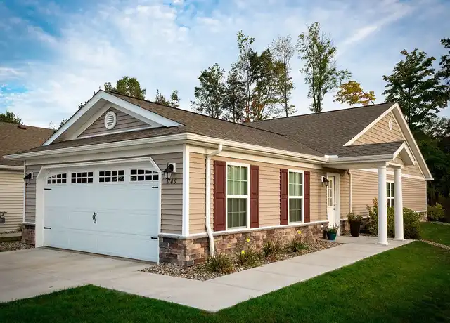 Property at Redwood Battle Creek - 5192 Redwood Blvd, Battle Creek, MI, 49015, 2 beds, 2 baths, [object Object]