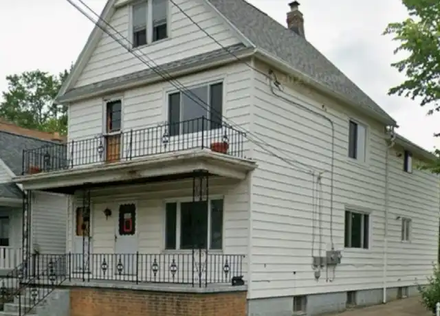 Property at 111 Peter St, Buffalo, NY, 14207, 2 beds, 1 bath, [object Object]
