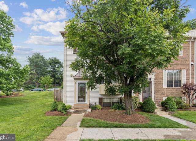 Photo of 5790 Burke Towne Ct, Burke, VA 22015