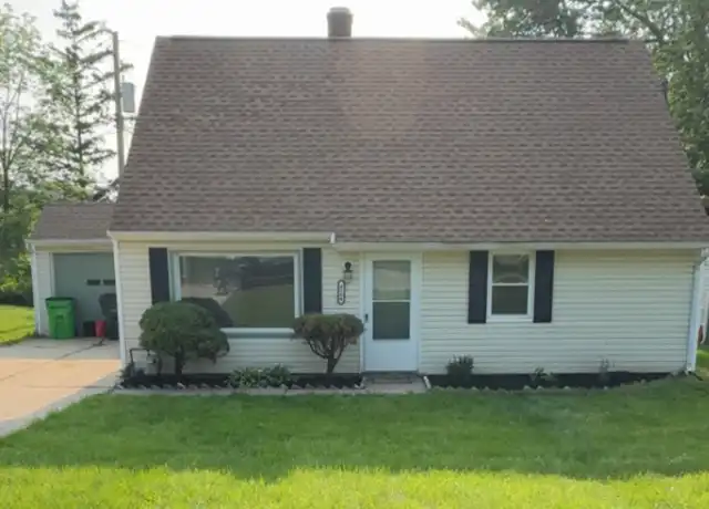Property at 4264 Hickory Ln, Cleveland, OH, 44128, 5 beds, 1 bath, [object Object]