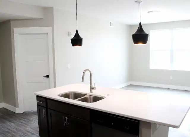 Property at 701 W Cedar St Unit 15, Lexington, NE, 68850, 2 beds, 1 bath, [object Object]