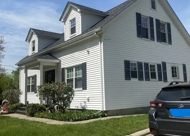 Property at 388 Brown Ave Unit 2nd, Seekonk, MA, 02771, 2 beds, 1 bath, [object Object]