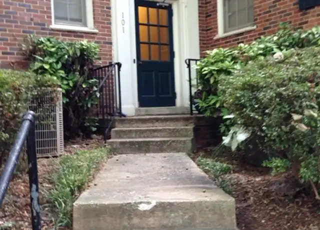 Property at 101 S Laurel Ave Unit 72A, Charlotte, NC, 28207, 2 beds, 1 bath, [object Object]
