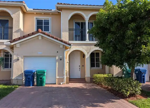 Property at 16562 SW 71st Ter Unit 16562, Miami, FL, 33193, 4 beds, 3 baths, [object Object]