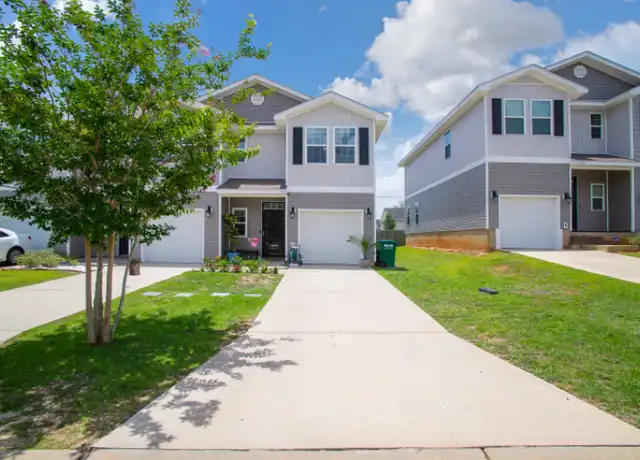 Property at 141 Iron Horse Dr E, Crestview, FL, 32539, 3 beds, 2.5 baths, [object Object]