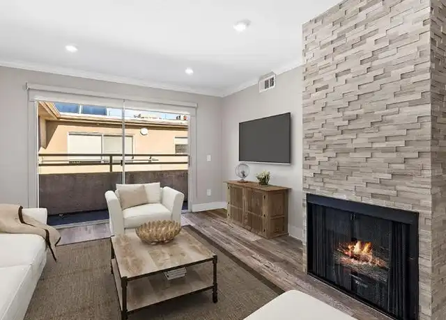 Property at 3930 Laurel Canyon Blvd, Studio City, CA, 91604, 2 beds, 2 baths, [object Object]