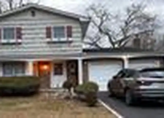 Property at 218 Juniper Cir S, Lawrence, NY, 11559, 5 beds, 3.5 baths, [object Object]