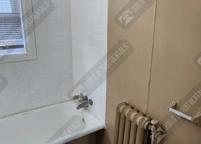 Property at 2025 Fullerton Ave Unit 202, Detroit, MI, 48238, 1 bed, 1 bath, [object Object]