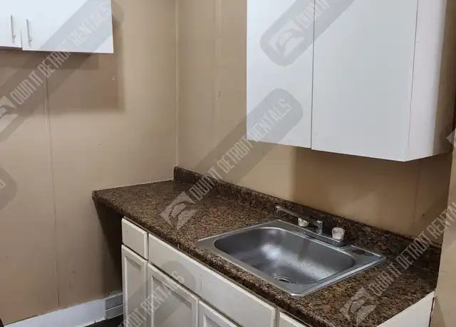 Property at 2025 Fullerton Ave Unit 202, Detroit, MI, 48238, 1 bed, 1 bath, [object Object]