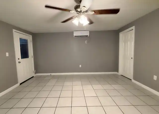 Property at 1039 Edison Dr Unit 2 (backhouse), San Antonio, TX, 78201, 1 bed, 1 bath, [object Object]