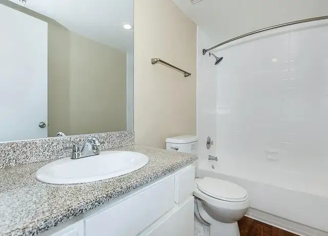 Photo of 900 E Saturnino Rd, Palm Springs, CA 92262