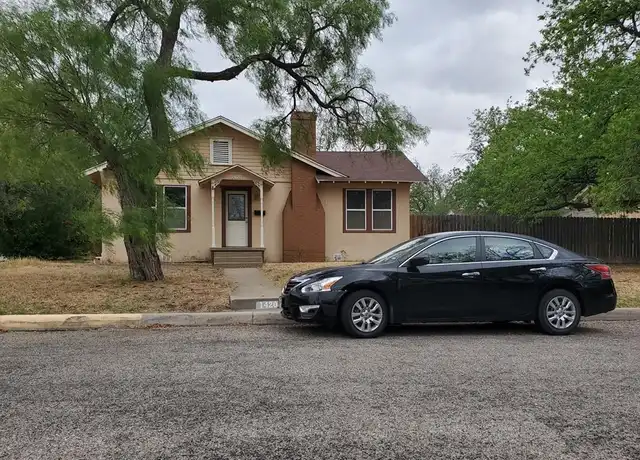 Property at 1420 W Avenue D, San Angelo, TX, 76901, 3 beds, 1 bath, [object Object]