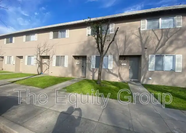 Property at 402 N West St, Visalia, CA, 93291, 2 beds, 1.5 baths, [object Object]
