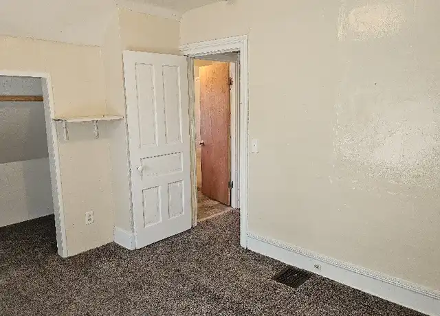 Property at 918 Maryland Ave, Lansing, MI, 48906, 2 beds, 1 bath, [object Object]