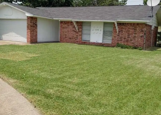 Property at 1053 Western Hills Dr, Ferris, TX, 75125, 2 beds, 1 bath, [object Object]