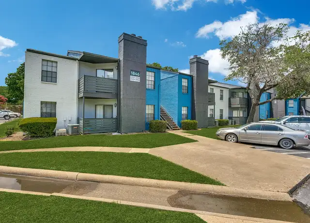 Photo of 1802 Apollo Rd, Garland, TX 75044