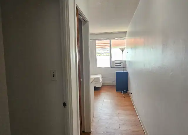 Property at 1142 S King St Unit 4013, Honolulu, HI, 96814, 1 bed, 1 bath, [object Object]