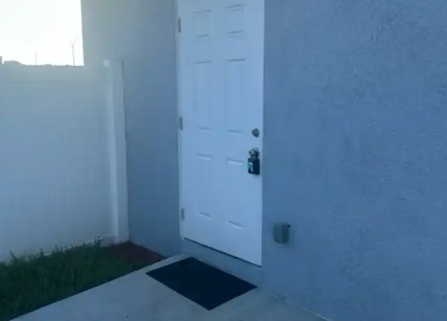 Property at 1006 Old Tree Rd, Orlando, FL, 32825, 2 beds, 1 bath, [object Object]