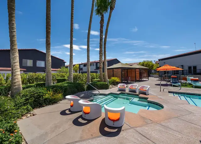 Photo of 540 W Horizon Ridge Pkwy, Henderson, NV 89012